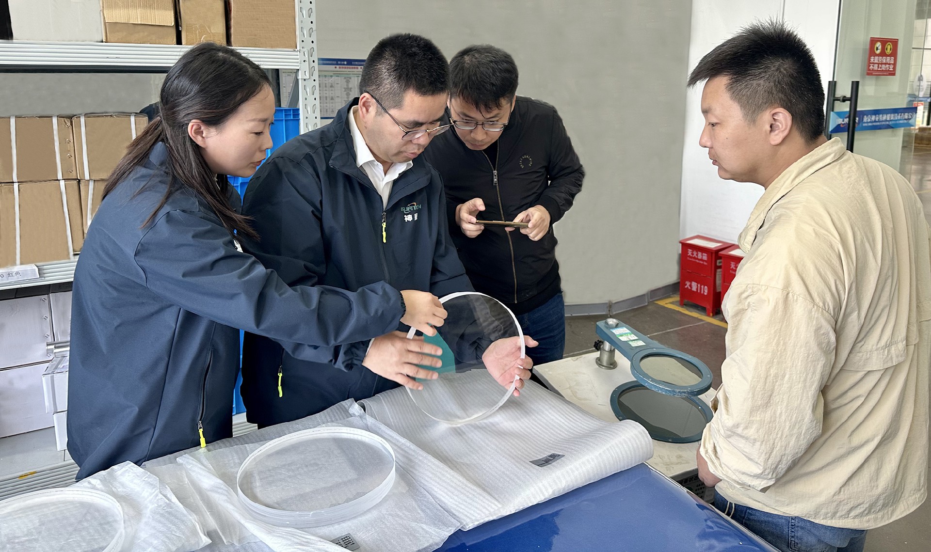 魯米星公司承制華能山東石島灣人員閘門視鏡玻璃完美通過驗(yàn)收